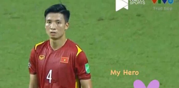 Động thái của vợ hậu vệ Bùi Tiến Dũng khi chồng lộ múi bụng trên sân cỏ