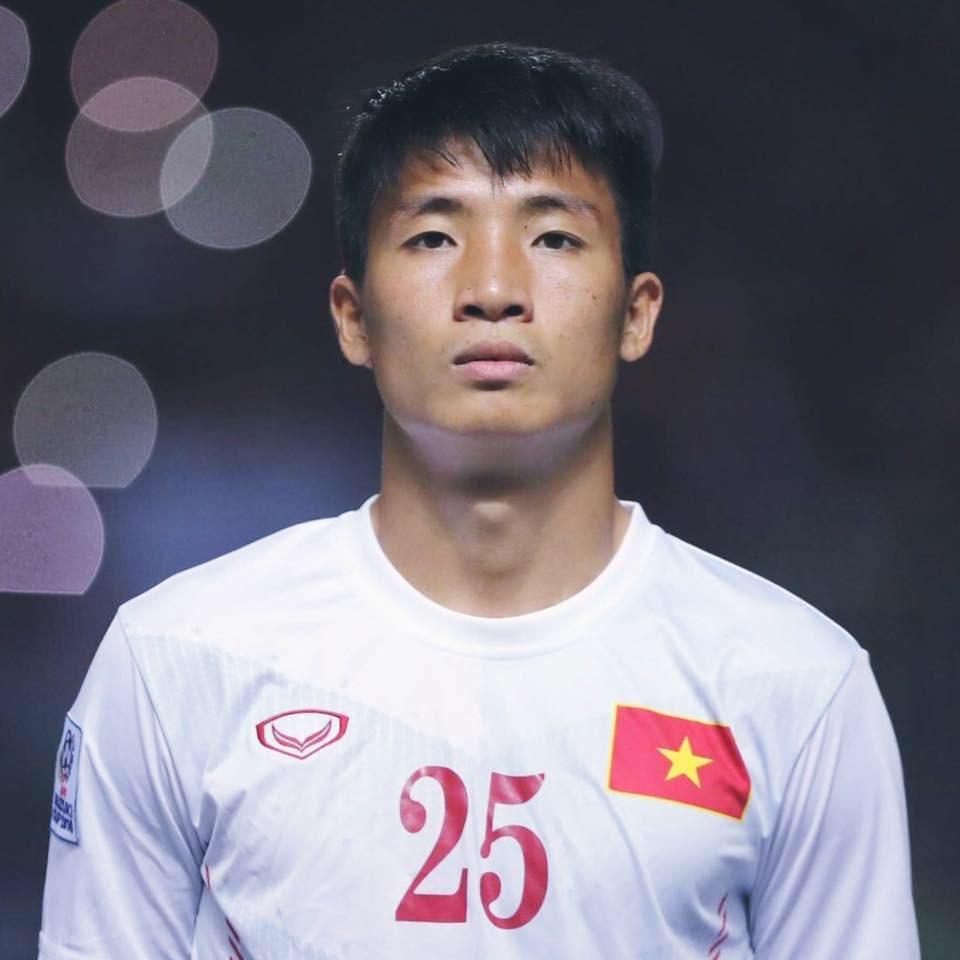 Bùi Tiến Dũng là một trong những gương mặt nổi bật trong hội cầu thủ tuyển Việt Nam
