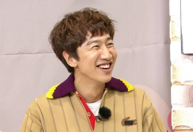 Lee Kwang Soo được xem là cây hài, 'thánh nhọ và lầy' của chương trình