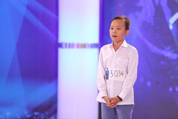 Hồ Văn Cường khoe giọng hát khi tham gia chương trình Vietnam Idol Kids 2016