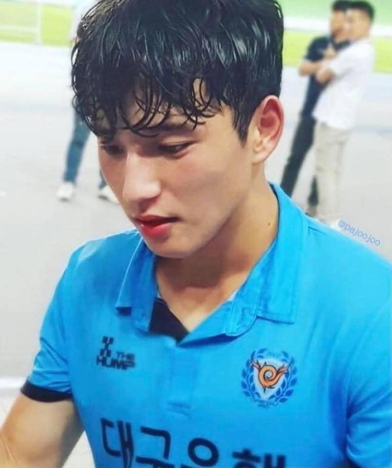 Góc nghiêng điển trai của cầu thủ U23 Hàn Quốc