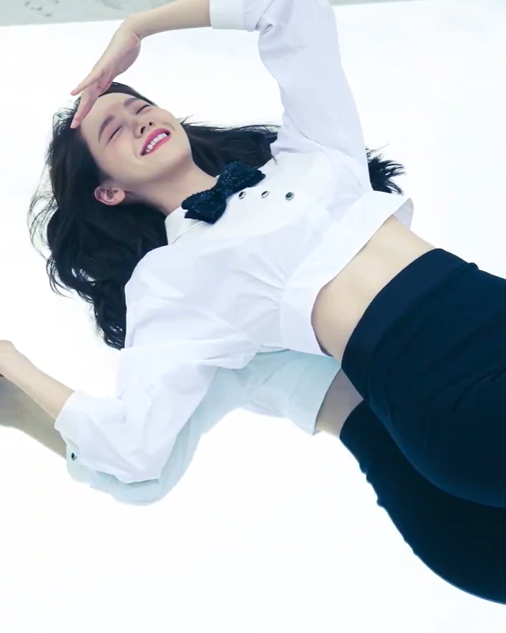 Yoona (SNSD) khoe vẻ sắc vóc trẻ trung, cuốn hút trong ảnh quảng cáo - Ảnh 11