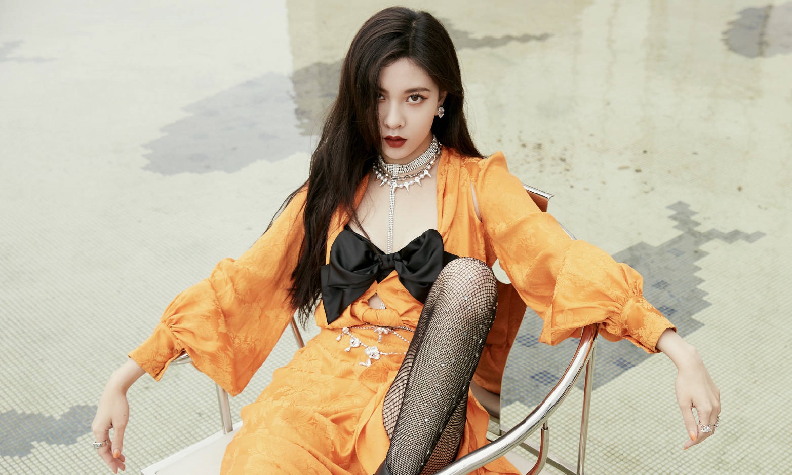 Tống Nghiên Phi vướng nghi vấn dùng tiền mua hot search để được nổi tiếng như Trịnh Sảng