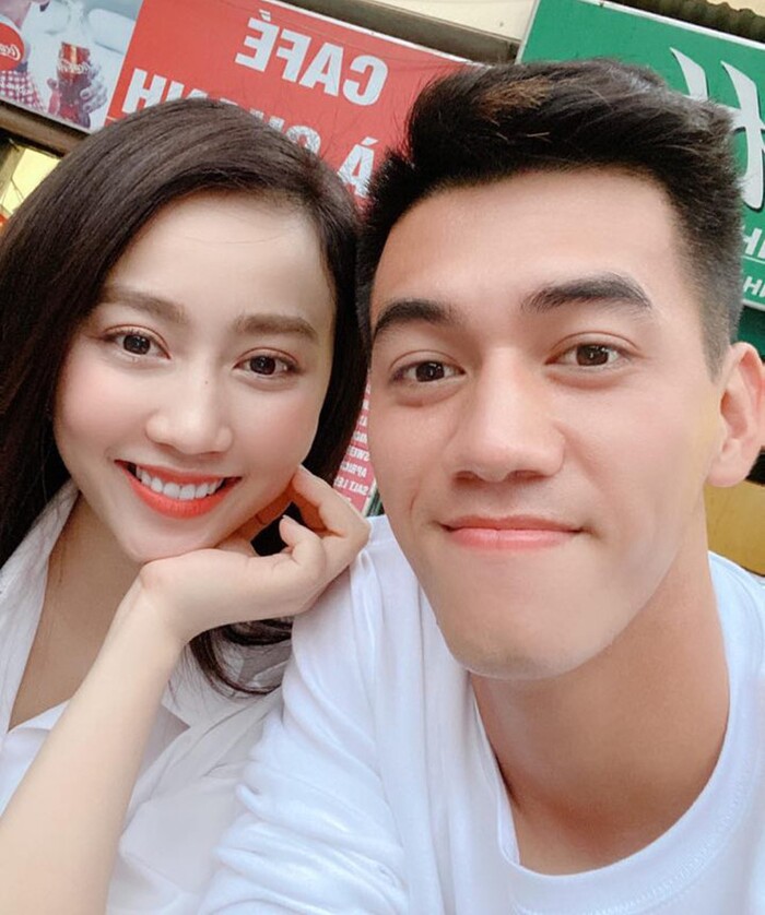 Tiến Linh từng có chuyện tình kéo dài 3 tháng với nữ diễn viên xinh đẹp Huỳnh Hồng Loan