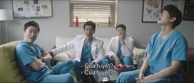 Hospital Playlist 2 tập 5: Ik Sun gặp lại Jun Wan, cặp đôi mùa đông tiếp tục phát "cẩu lương"