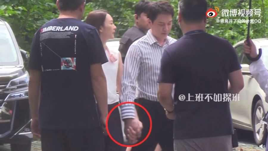 Phùng Thiệu Phong ngày càng xuống sắc trong khi nhan sắc vợ cũ Triệu Lệ Dĩnh ngày càng lên hương