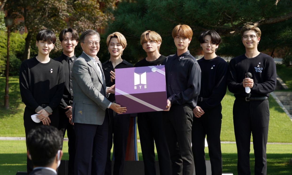 BTS được Tổng thống Hàn Quốc bổ nhiệm làm đặc phái viên