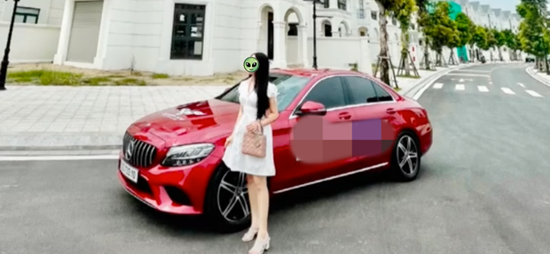Hot girl tài chính làm clip "đạo lý" gửi những ai nói mình thuê xe làm màu