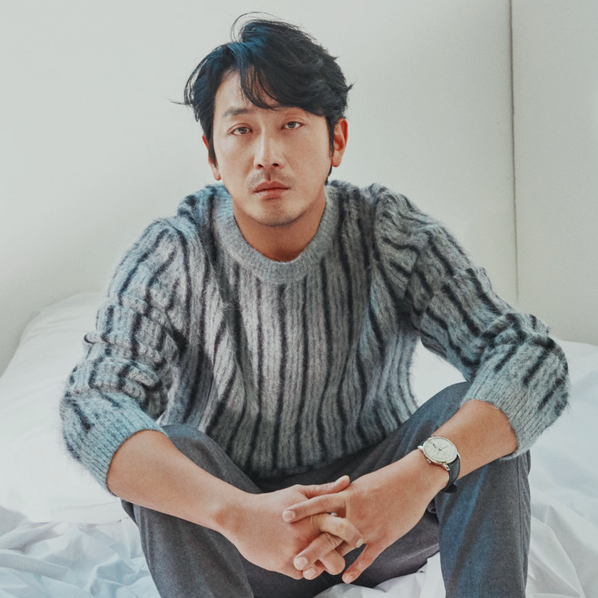 Ha Jung Woo là ai? 'Ông hoàng phòng vé', con trai tài tử Kim Yong Gun  - Ảnh 10