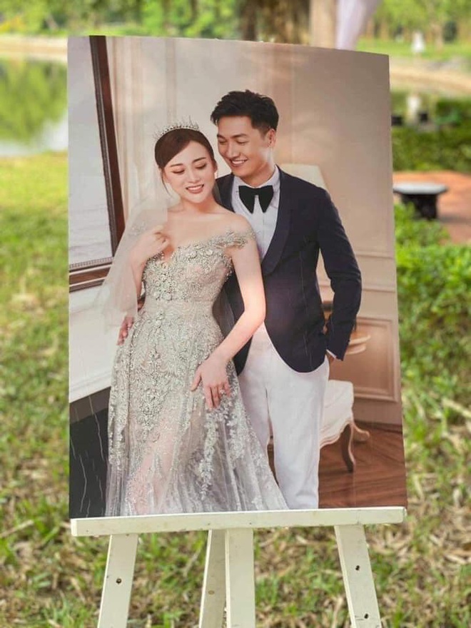 Ảnh cưới của Nam - Long trong 'Hương vị tình thân'