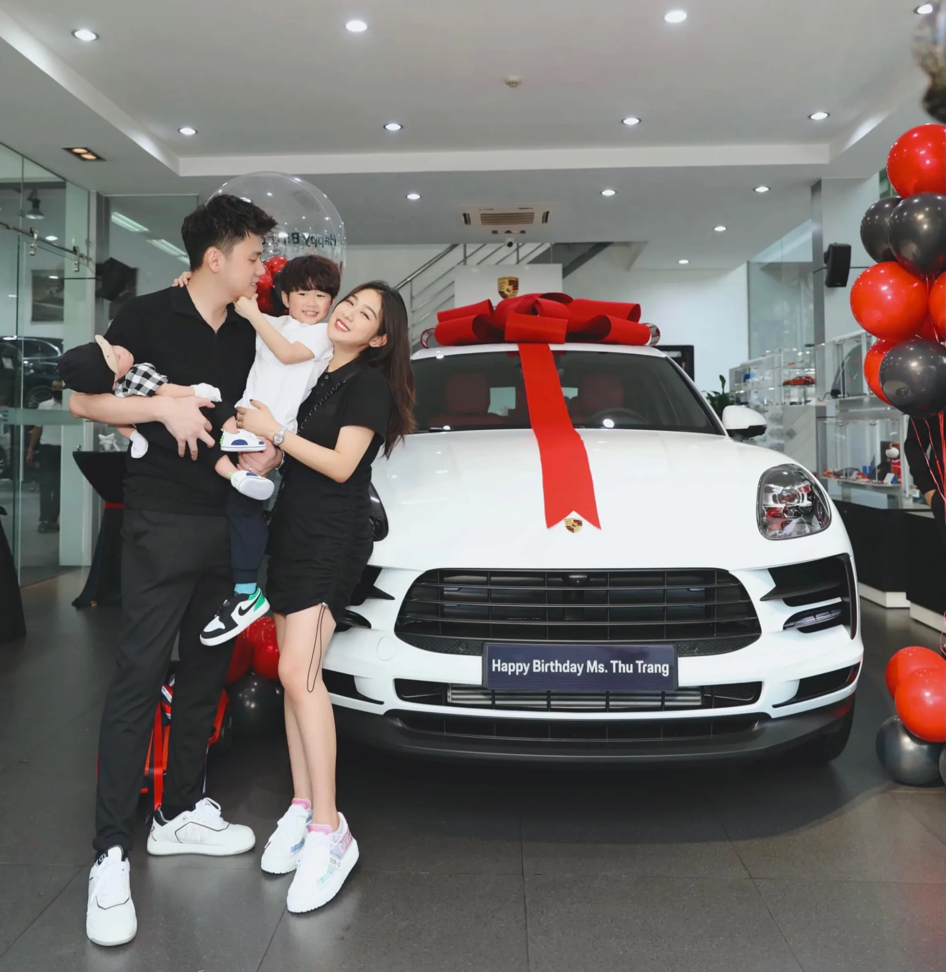 Ngắm ảnh thời bé như 