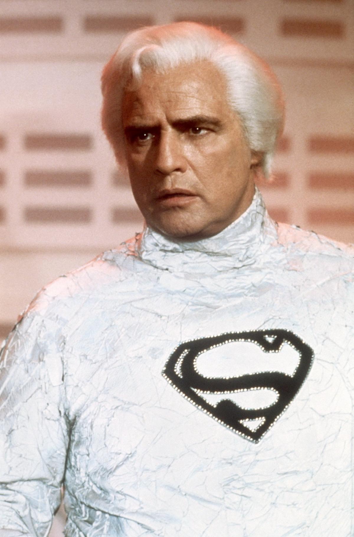Cố nghệ sĩ Marlon Brando từng nhận thù lao 3,7 triệu USD để vào vai Jor-El trong phim 'Superman' (1978), điều đặc biệt là phân cảnh của ông chỉ vỏn vẹn 20 phút.