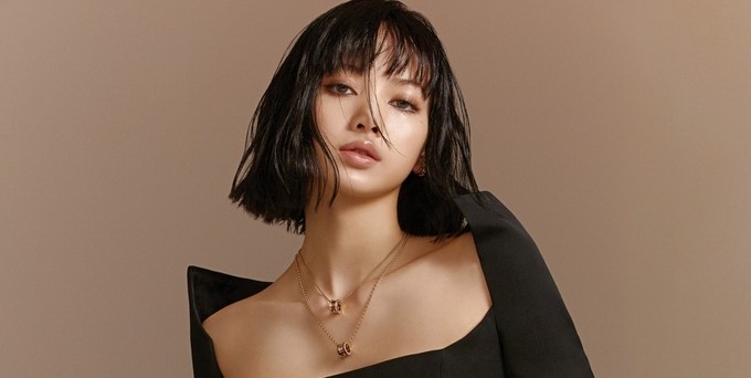  Lisa (Blackpink) phá vỡ kỉ lục cán mốc 700 nghìn đơn đặt trước "LALISA" chỉ sau 4 ngày