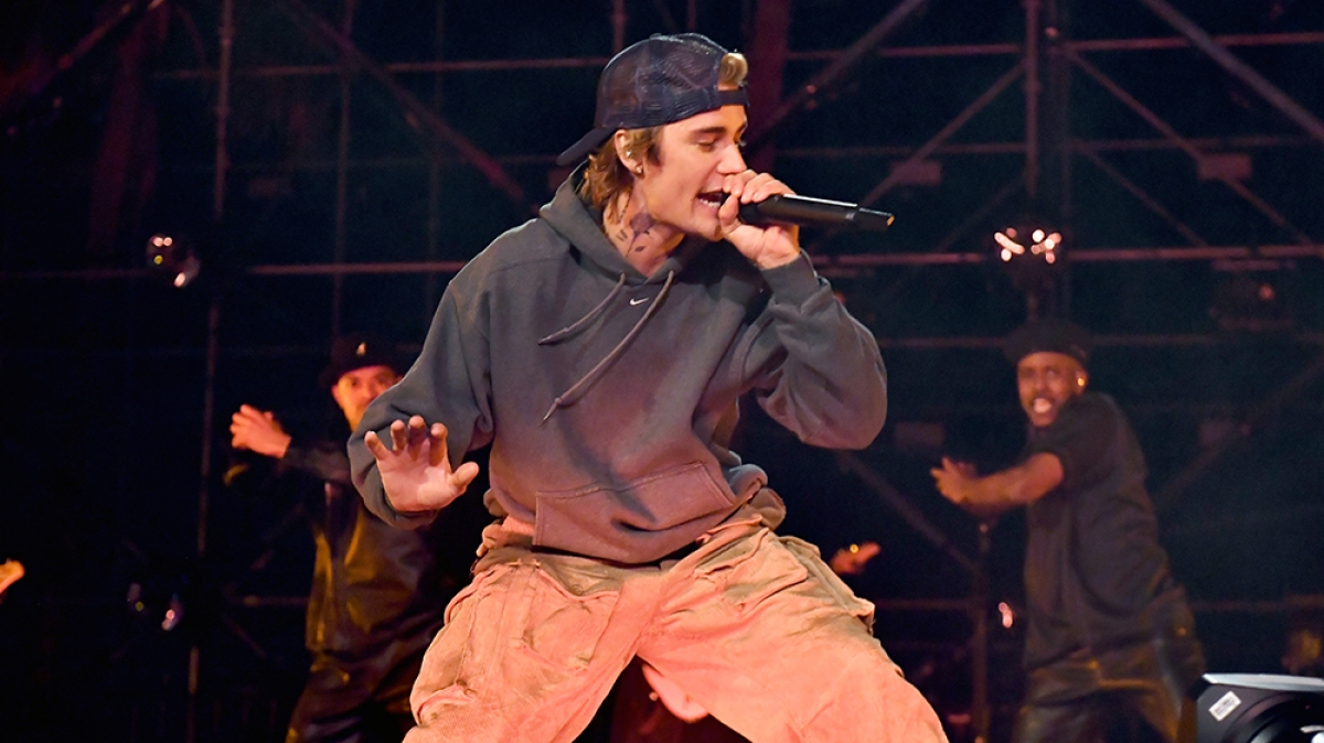 Justin Bieber thắng giải "Nghệ sĩ của năm" tại Lễ trao giải MTV 2021