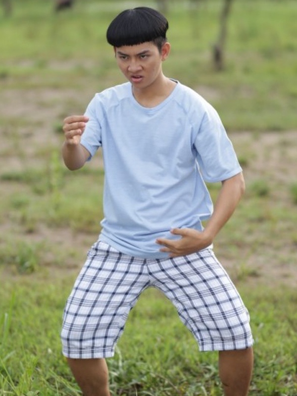 Trong phim Tía tui là cao thủ (2016), tạo hình đầu nấm của Hoài Lâm trong tư thế đứng tấn múa quyền đã khiến khán giả được tràng cười không ngớt vì quá lầy lội.