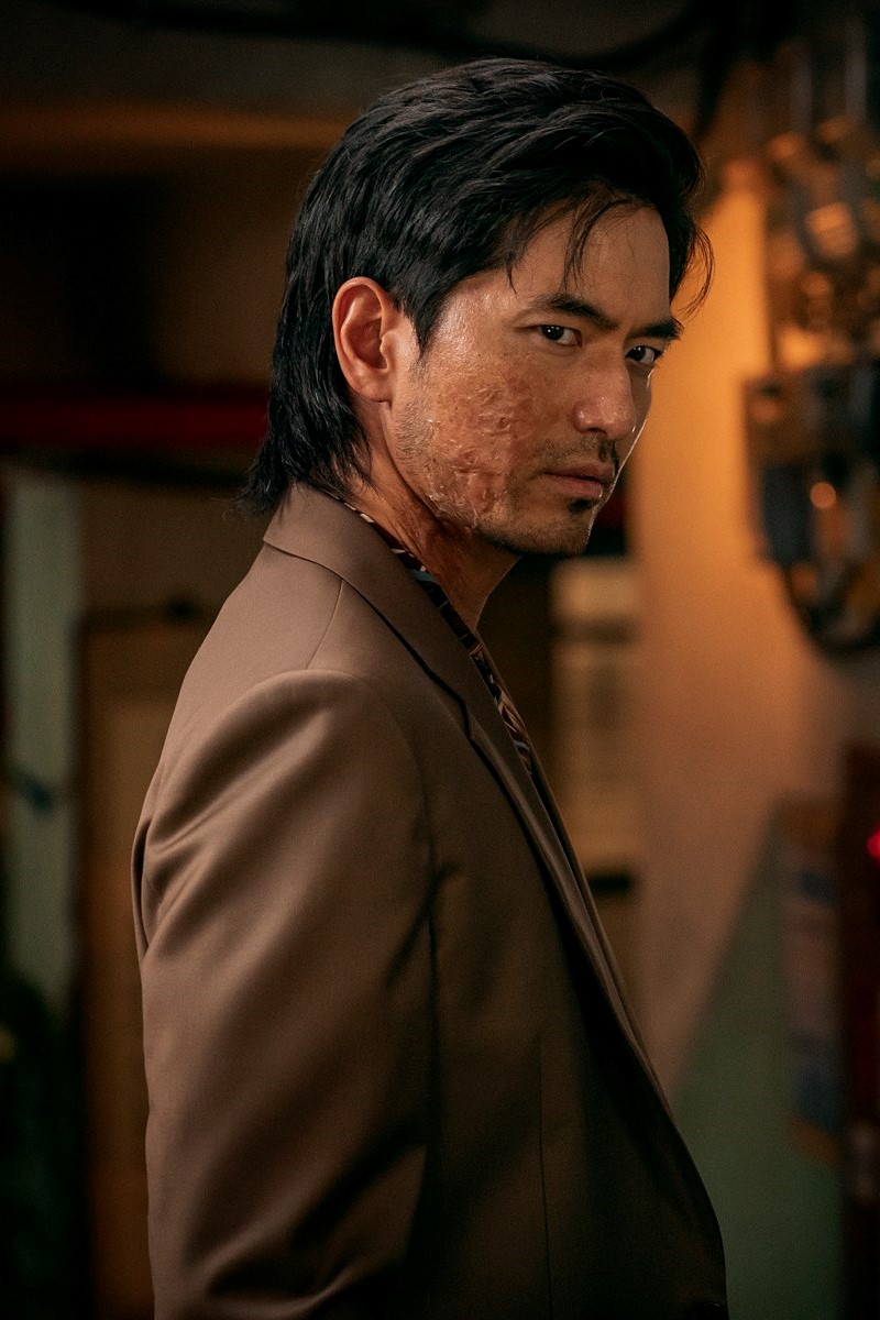 Cả Lee Jin Wook...