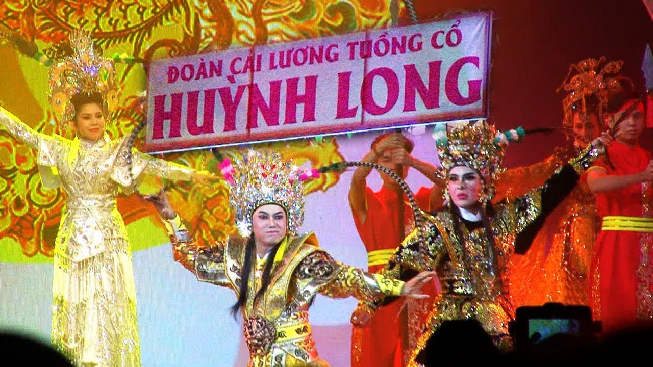 Thanh Linh đã góp rất nhiều công sức gây dựng thương hiệu Huỳnh Long trở nên nổi tiếng và vững chắc cho đến bây giờ.