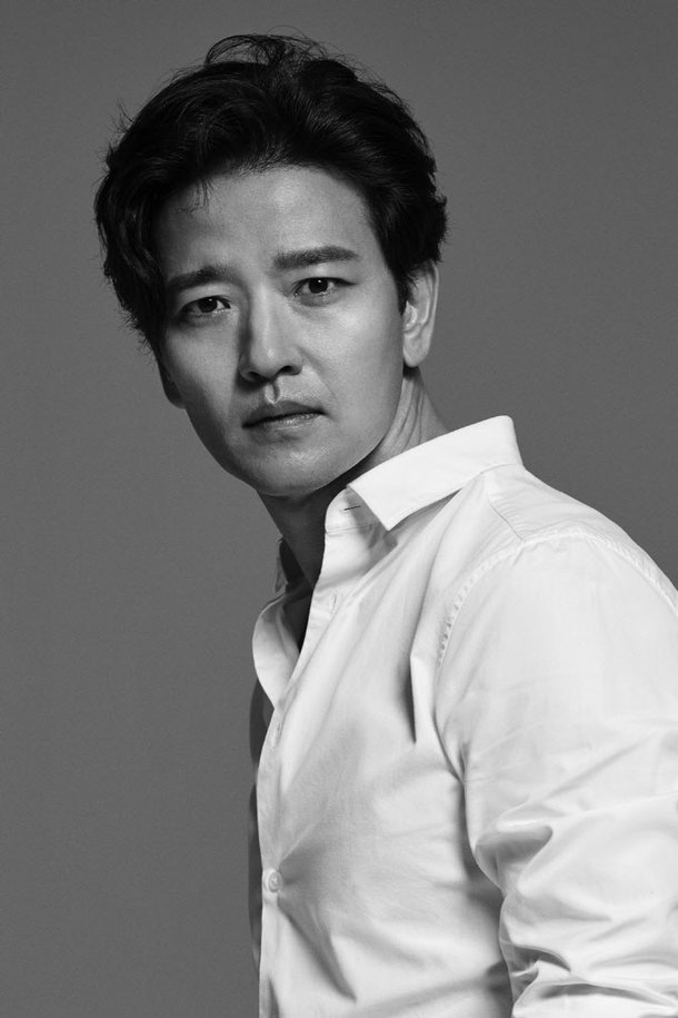 Bae Soo Bin đóng Jung Seok Jo
