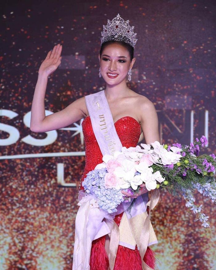 Tonkham Phonchanheuang chính thức đăng quang ngôi vị Hoa hậu Hoàn vũ Lào 2021.