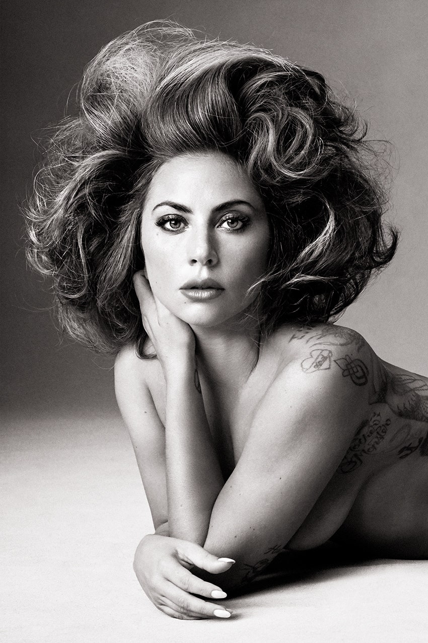 U40 Lady Gaga xuất hiện gợi cảm trên bìa tạp chí Vogue tháng 12 - Ảnh 8
