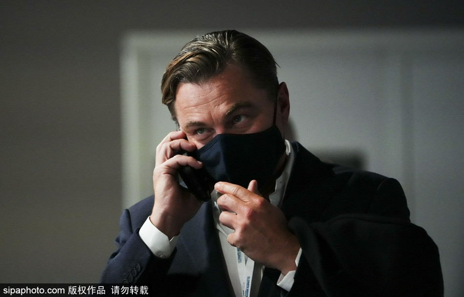 U50 Leonardo DiCaprio chiếm spotlight nhờ vẻ ngoài bảnh bao