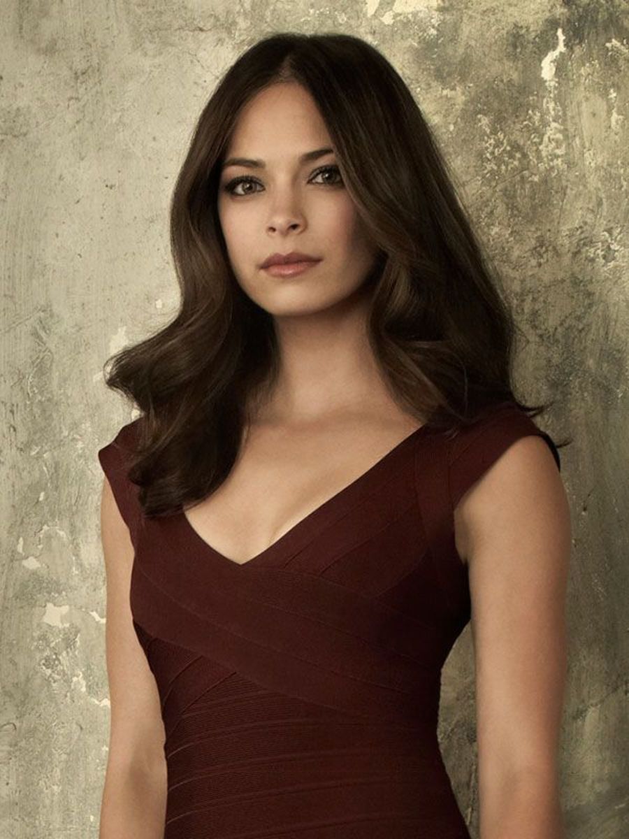 Kristin Kreuk sở hữu vóc dáng quyến rũ và gương mặt sắc sảo