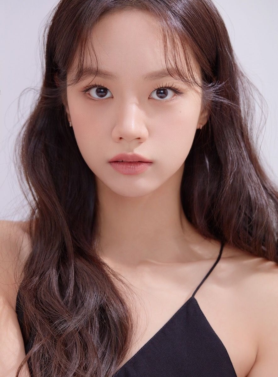 Lee Hyeri là ai? Idol của Girl's Day, nổi tiếng nhờ 'Reply 1988' và có tình yêu đẹp với Ryu Jun Yeol - Ảnh 8