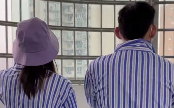 Cặp đôi bị trầm cảm hậu chia tay đã yêu lại từ đầu khi vô tình điều trị chung tại bệnh viện tâm thần