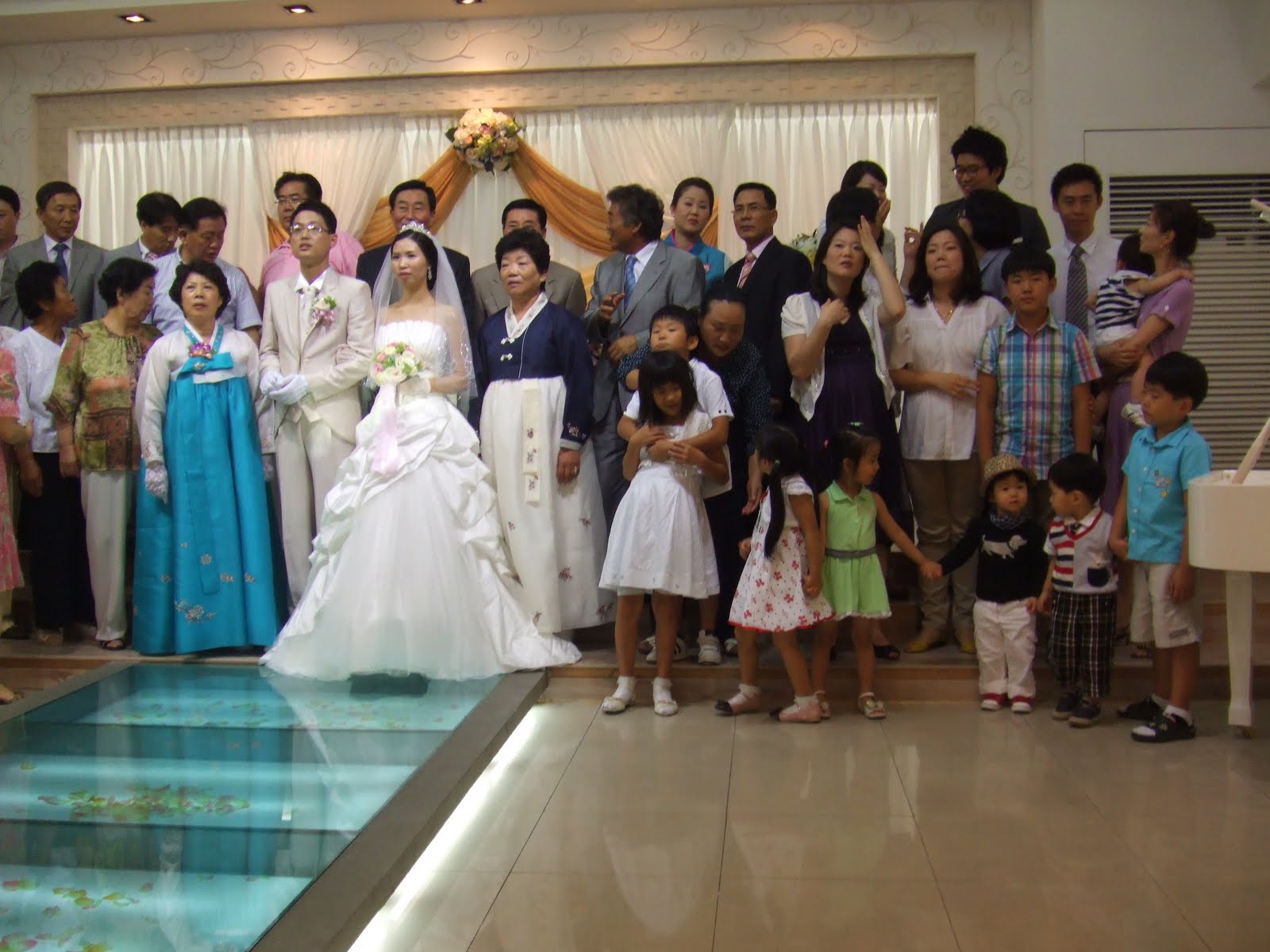 Nghề đóng giả làm khách mời tới dự đám cưới vốn xuất hiện ở Hàn Quốc từ đầu những năm 2000.