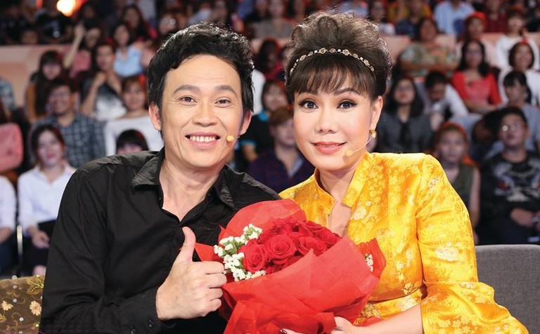 Người hâm mộ đều biết Hoài Linh và Việt Hương có mối quan hệ rất đặc biệt trong showbiz Việt.