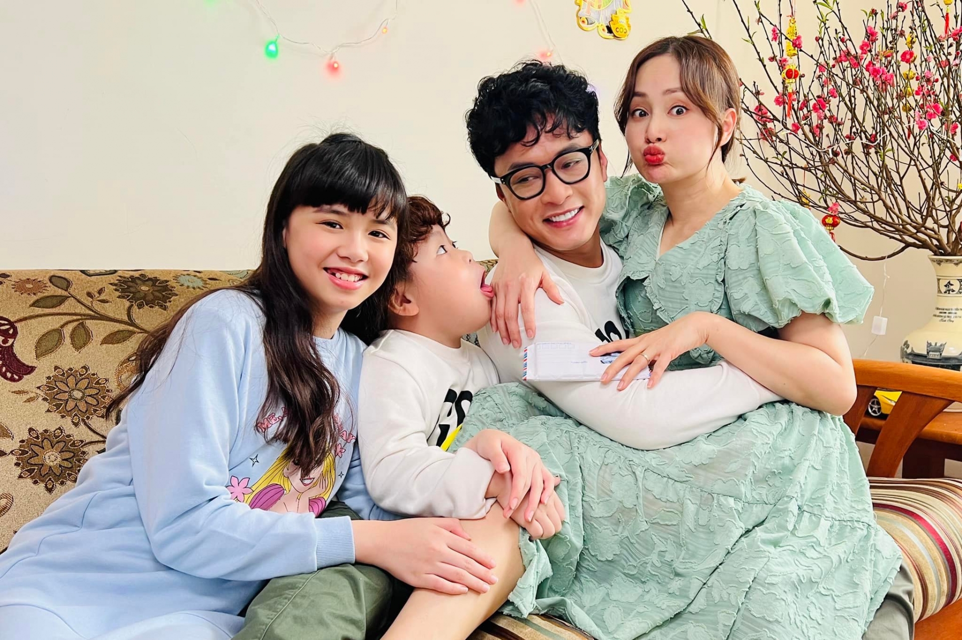 Gần đây, vai diễn của Lan Phương trong phim Thương ngày nắng về đã được khán giả dành nhiều lời khen cho diễn xuất thú vị. 