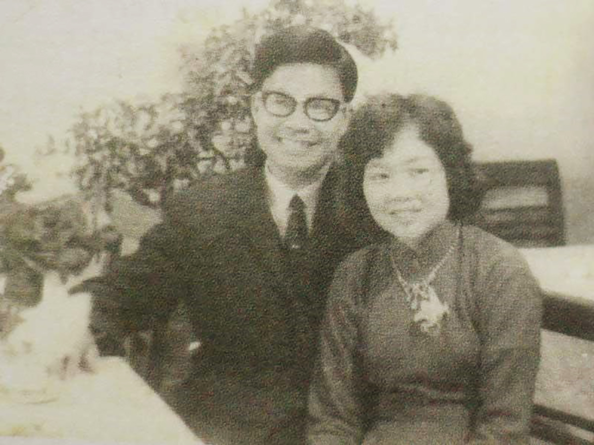 Nguyễn Tài Tuệ và vợ