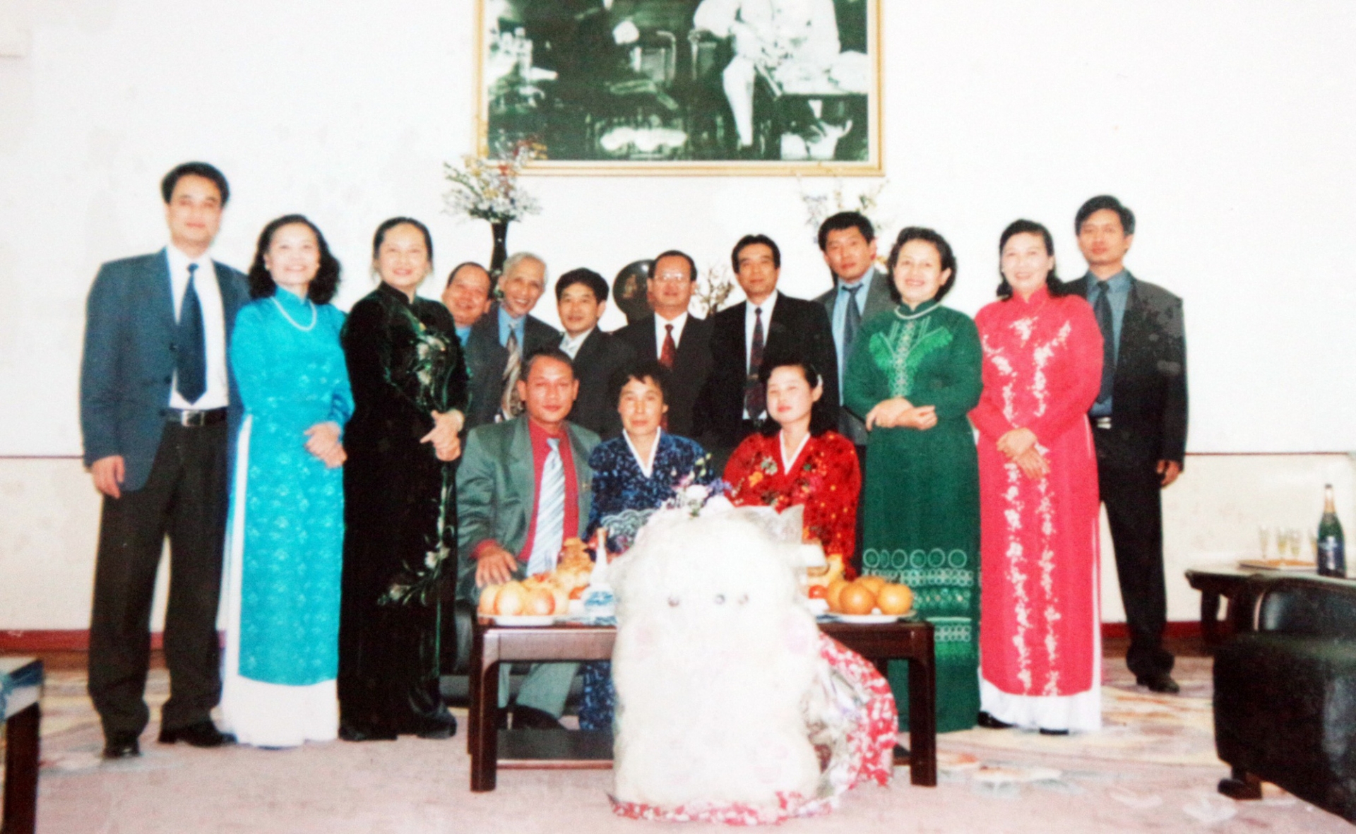 Hôn lễ của 2 người sau đó được tổ chức đơn giản theo nghi thức truyền thống tại Đại sứ quán Việt Nam tại Bình Nhưỡng.  