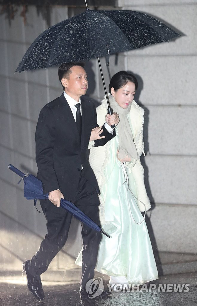 Cuộc hôn nhân của vợ chồng Noh Hyun Jung và Chung Dae Sun cho đến nay vẫn vô cùng hạnh phúc, êm ấm