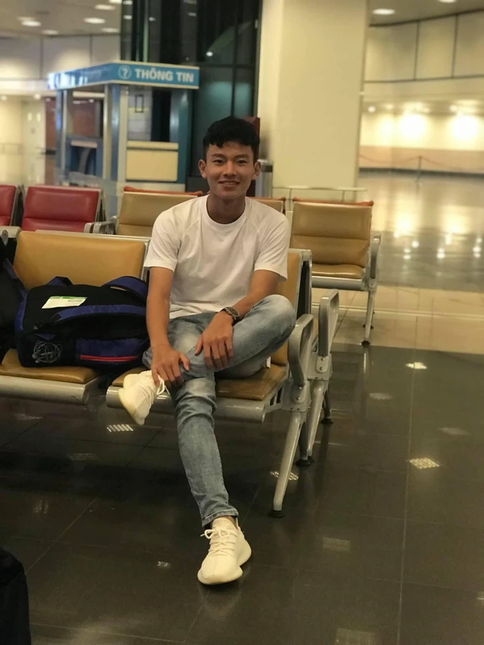 Phan Tuấn Tài: Ngôi sao U23 Việt Nam từng đỗ thủ khoa Đại học, sở hữu ngoại hình điển trai - Ảnh 10
