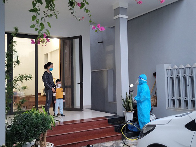 Bộ Y tế bác thông tin "Người mắc Covid-19 được ra khỏi nhà", lỗi do cách sử dụng tiếng Việt?