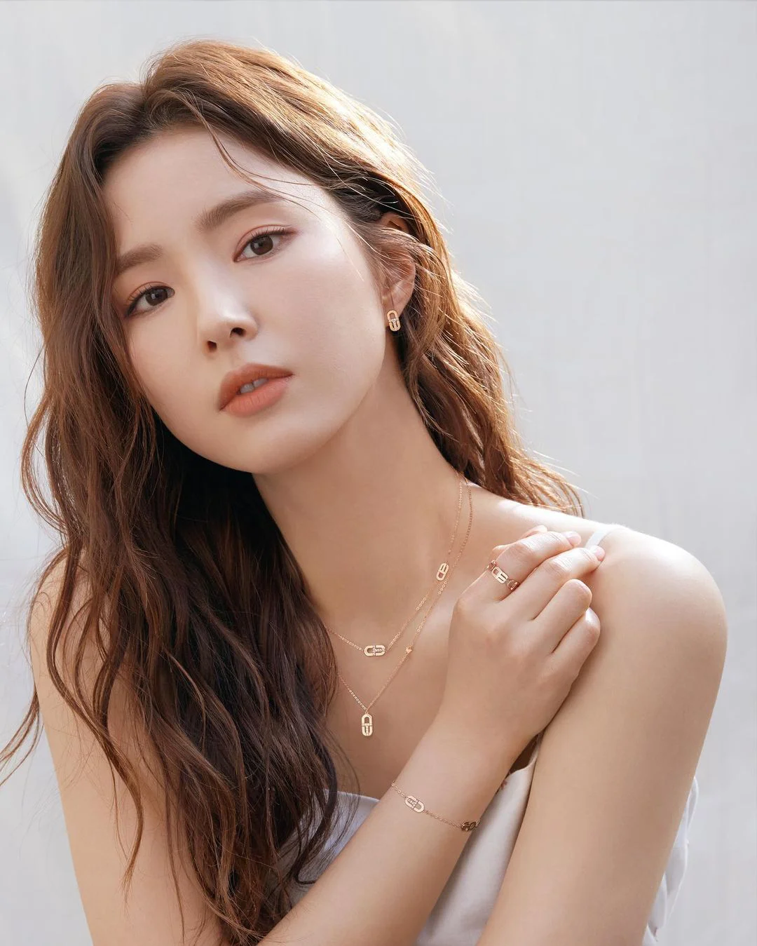 Shin Se Kyung lại là hình mẫu rất được ưa chuộng trong ngành thẩm mỹ