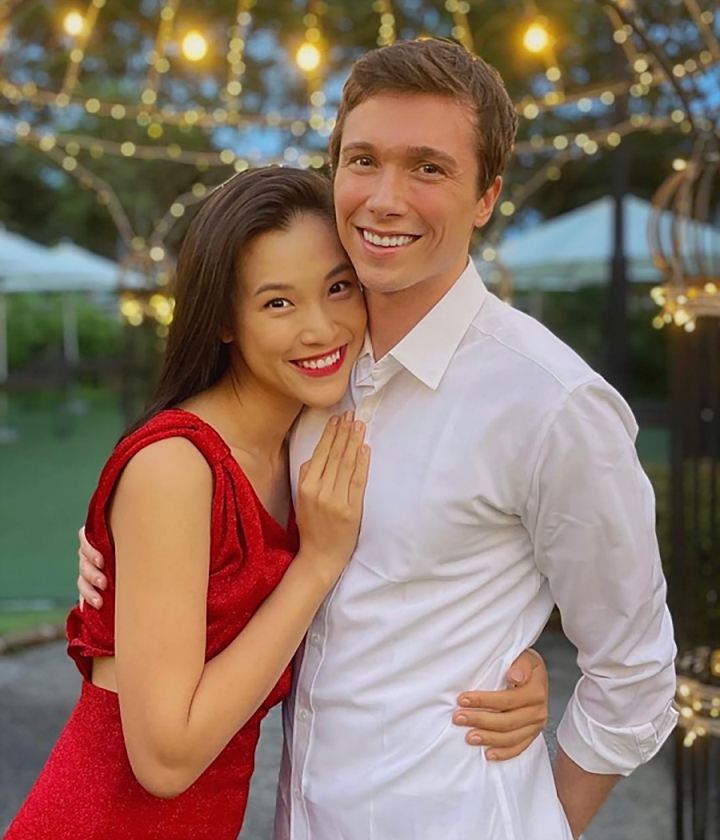 Hoàng Oanh và Jack từng có khoảng thời gian hẹn hò mặn nồng trước khi về chung nhà bằng 1 đám cưới ngọt ngào vào cuối năm 2019.