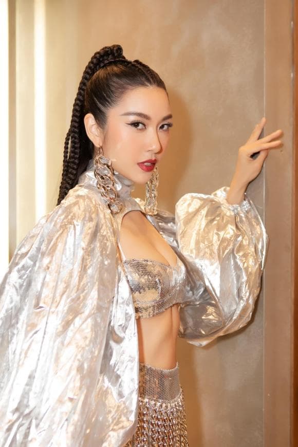 thành tích Á hậu 2 tại Hoa hậu Hoàn vũ Việt Nam 2019 của Thúy Vân đã khiến nhiều fans sắc đẹp Việt tiếc nuối
