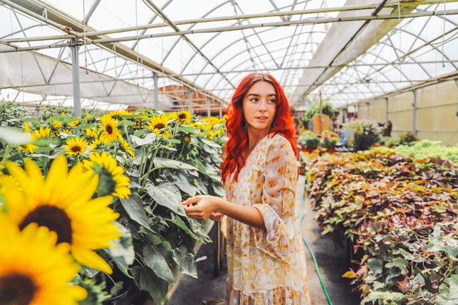 Cô gái 29 tuổi kiếm 9 tỷ mỗi năm, sở hữu 3 căn nhà nhờ ăn đồ giảm giá, mặc đồ "sida"