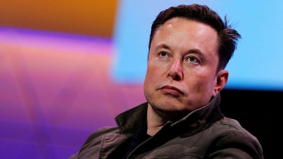 Elon Musk mua lại Twitter với giá 44 tỷ USD