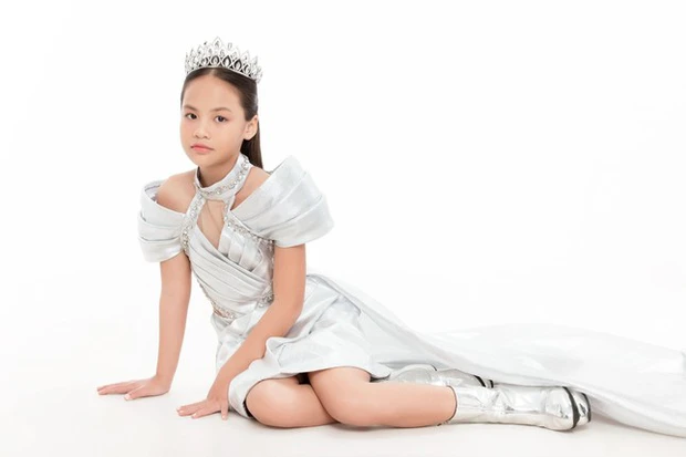 Bé gái 9 tuổi đại diện Việt Nam tham dự Hoa hậu nhí Quốc tế