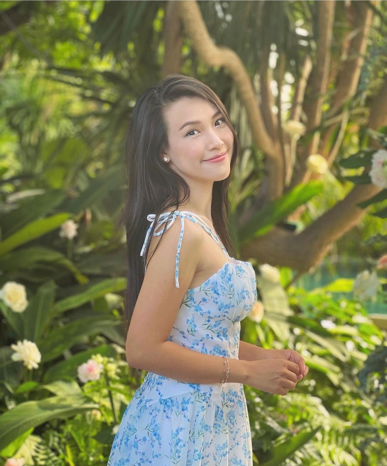 MC Hoàng Oanh khoe diện mạo tươi tắn sau đổ vỡ, chồng cũ ngoại quốc liền khen: 