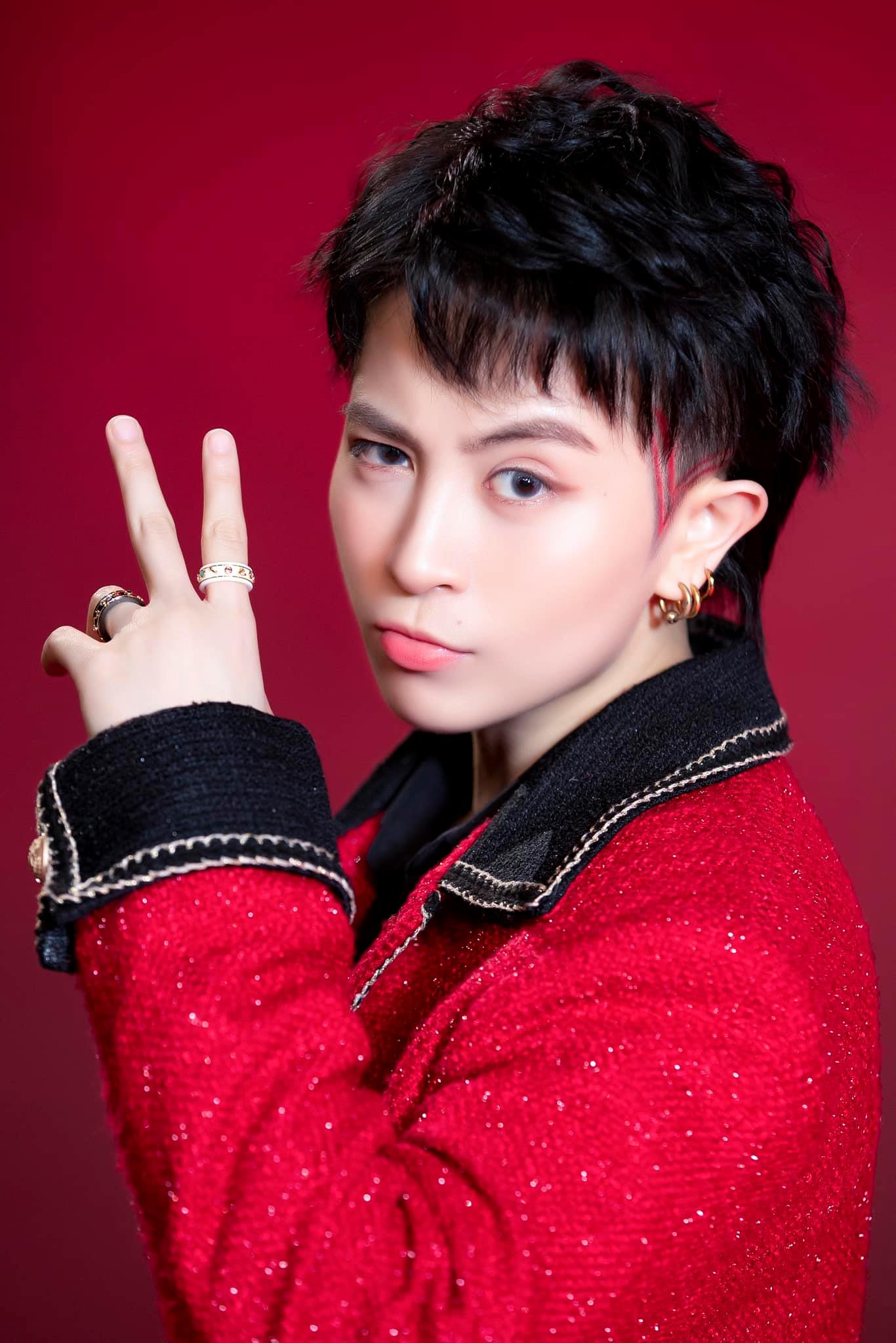 Gil Lê là ai? Nữ ca sĩ tomboy đa tài, tình tin đồn của Hoàng Thùy Linh - Ảnh 7