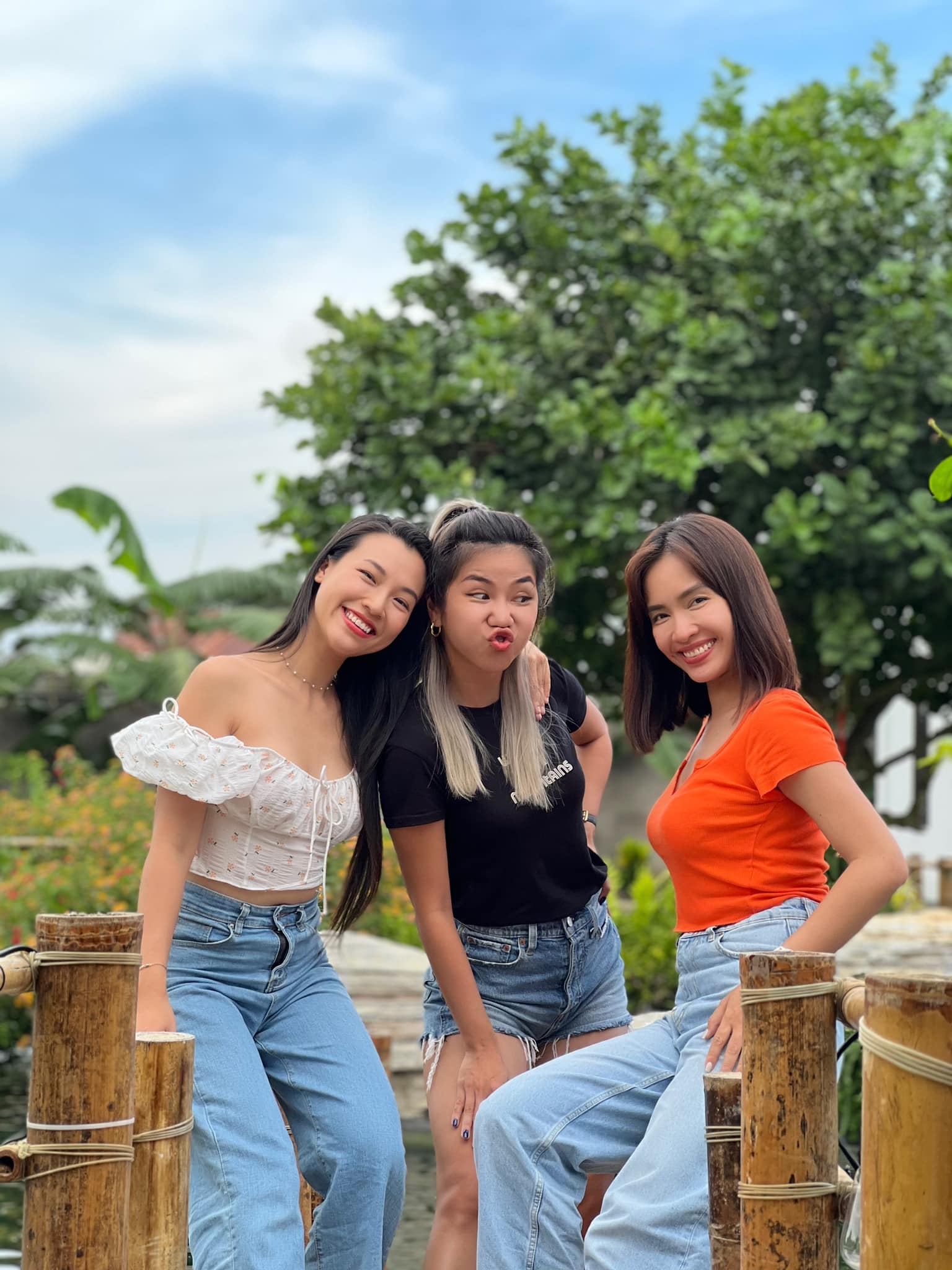 MC Hoàng Oanh khoe diện mạo tươi tắn sau đổ vỡ, chồng cũ ngoại quốc liền khen: 