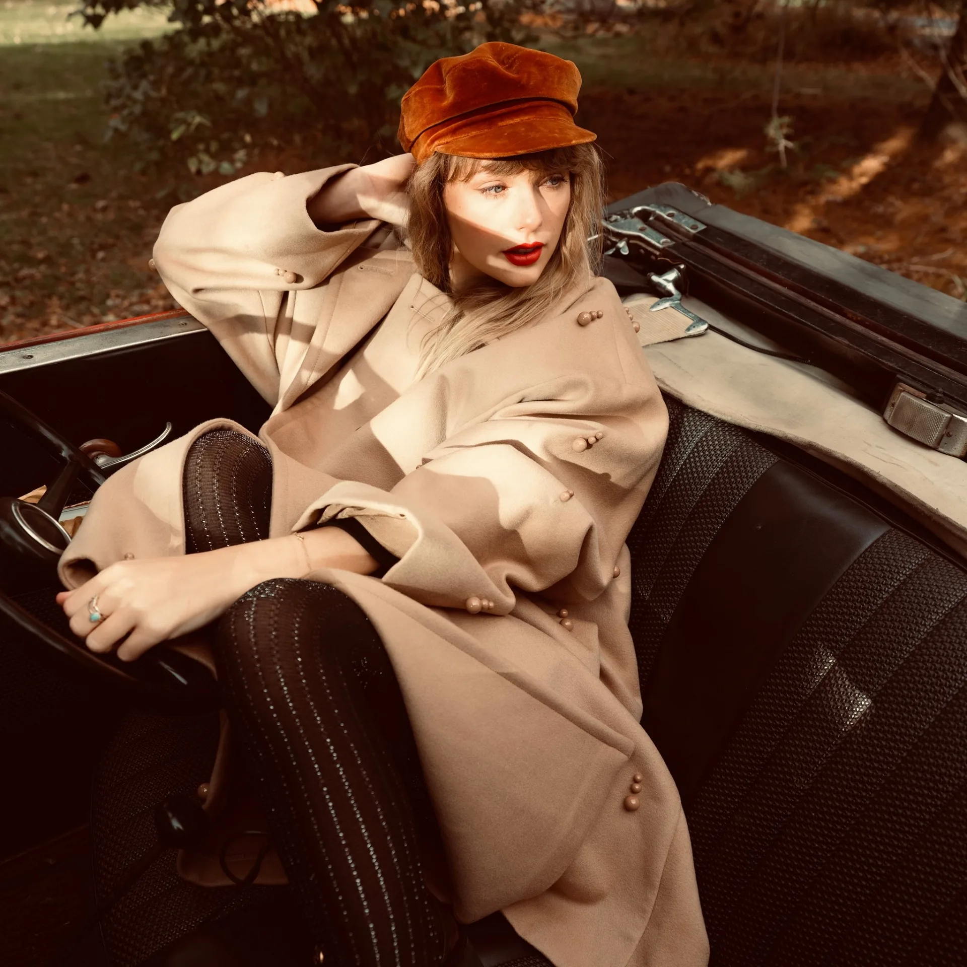 Taylor Swift là ai? Tượng đài âm nhạc đương đại thế giới sở hữu lịch sử tình trường tốn giấy mực - Ảnh 1