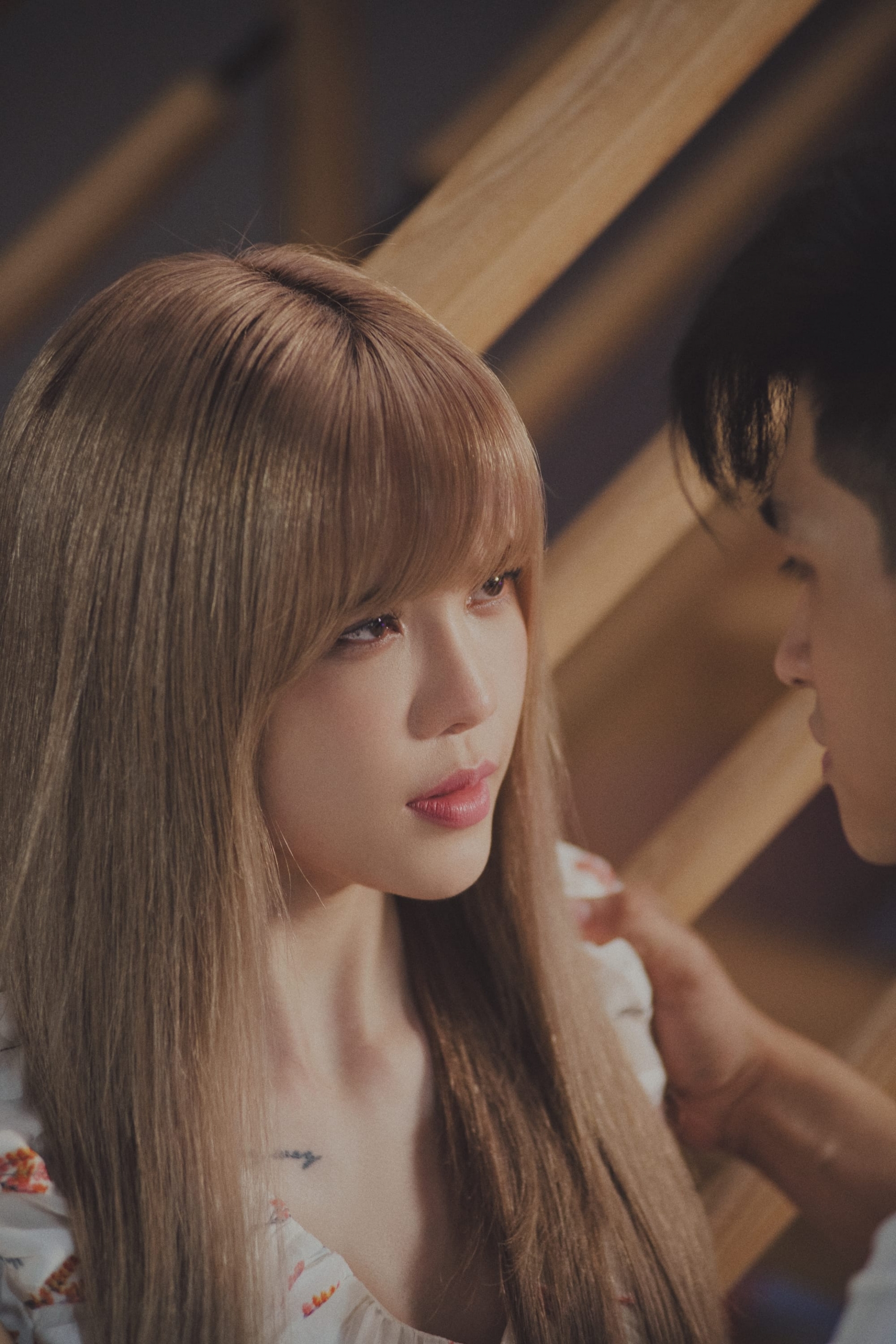 Mặc Sơn Tùng và gà cưng bị nghi 