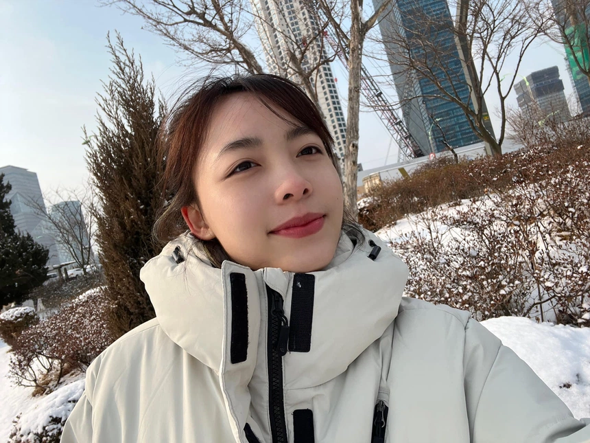 Nữ xạ thủ 18 tuổi giành HCV tại SEA Games 31: Bao ngầu trên trường bắn, ngoài đời xinh như hot girl - Ảnh 3