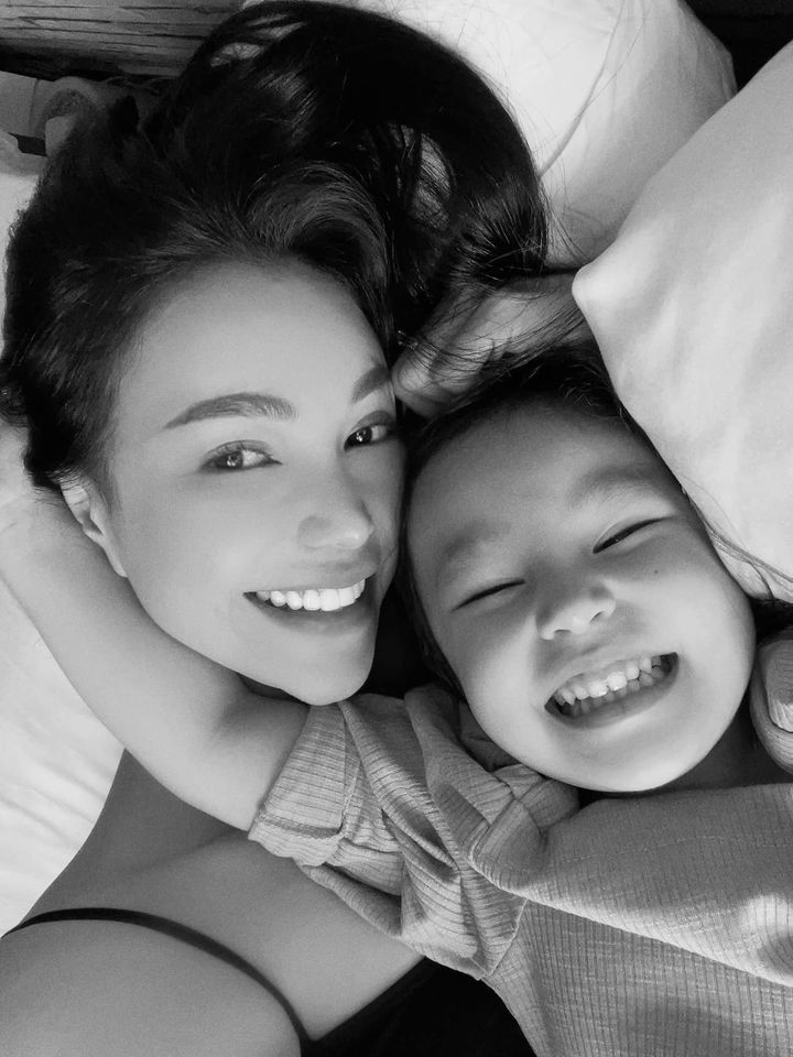 Trà Ngọc Hằng lần đầu trải lòng về hành trình làm mẹ đơn thân, nhắn nhủ đến con gái gần 4 tuổi - Ảnh 8