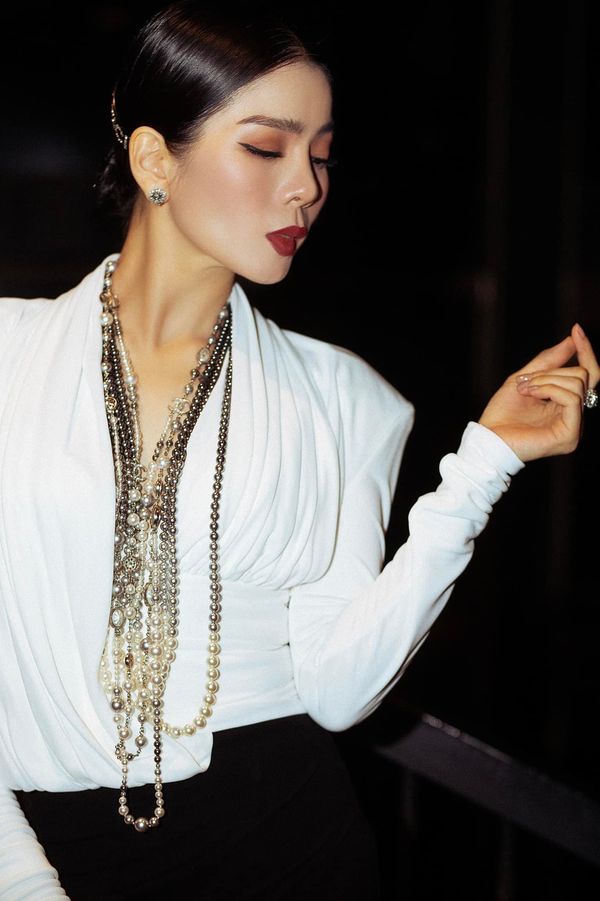 Lệ Quyên tự vạch ra quy luật cho bản thân để trẻ trung ở tuổi 41: 